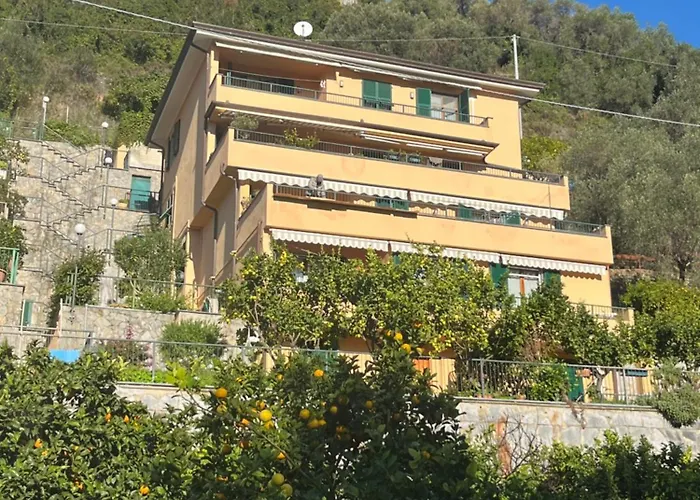 Apartment Chez Diego With Ac And Garden Monterosso al Mare