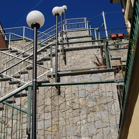 Apartment Chez Diego With Ac And Garden Monterosso al Mare