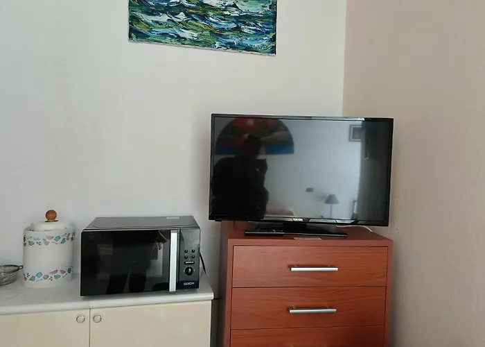 Chez Diego With Ac And Garden *